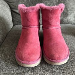 Pink Uggs With Bow