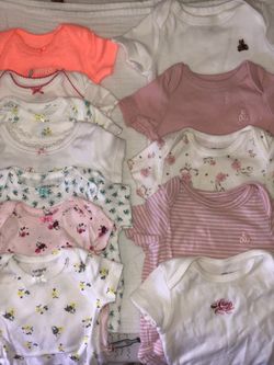 Newborn baby gap and carters onesies