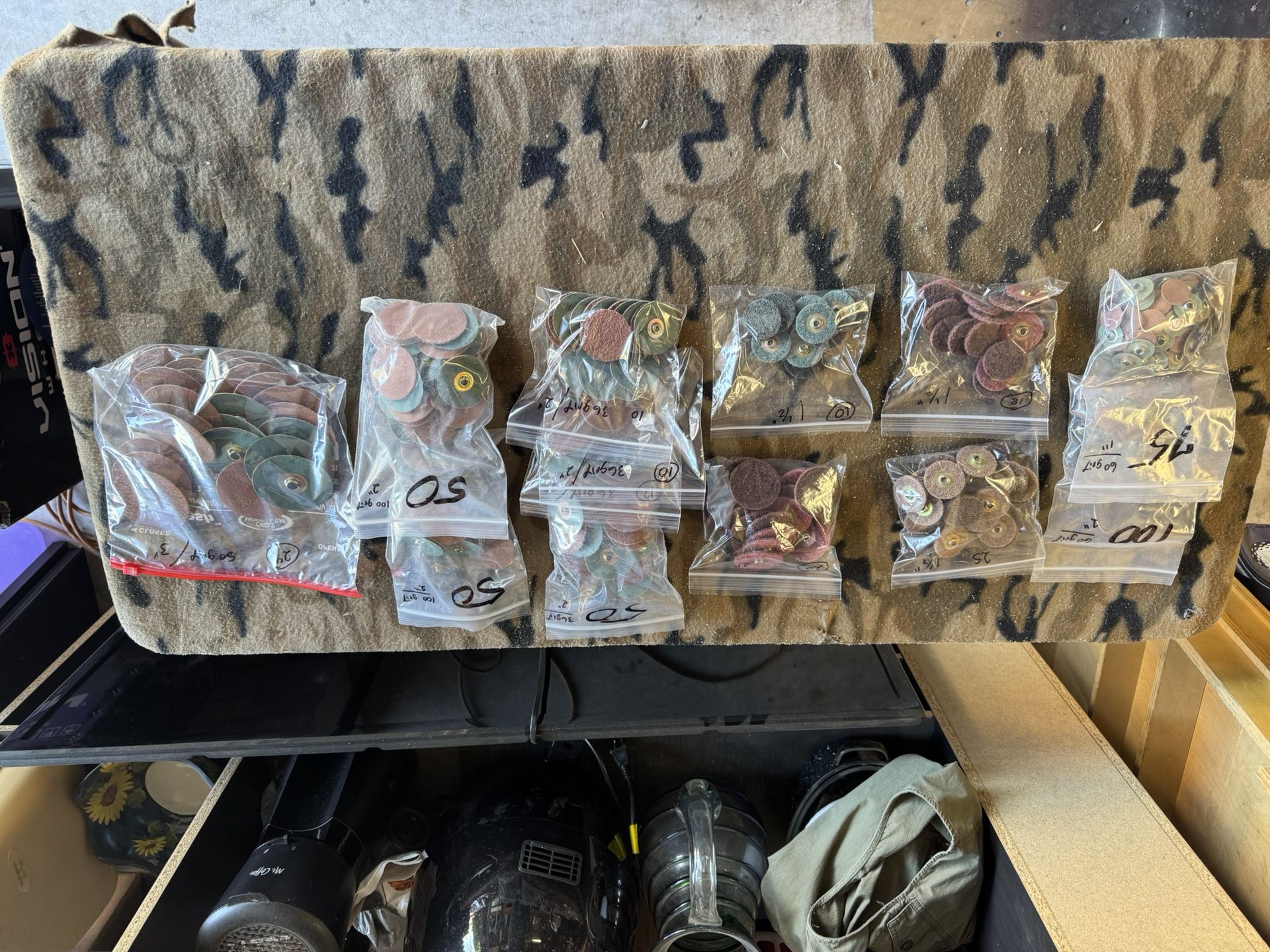 Saitech Sanding Disc Rolloc Style