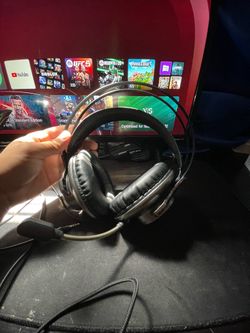 Grey Headset With Mic