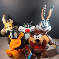 Looney Tunes Warner Brothers Set of 5 Cartoon Stuffed Animal Plush 7" Sticker