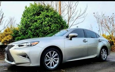 2016 Lexus ES 300h