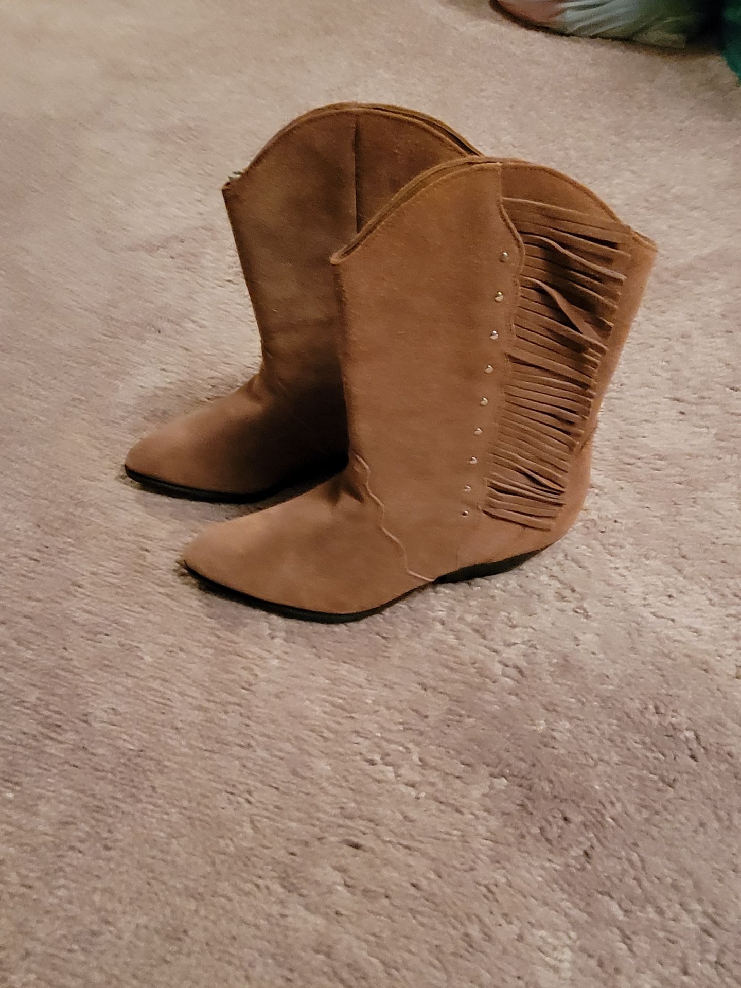 Brand New Ladies Boots Size 8