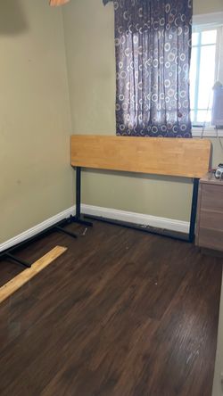Free cQuean bed frame