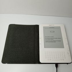 Amazon Kindle 2nd Gen FOR PARTS ONLY . NEEDS NEW BATTERY 