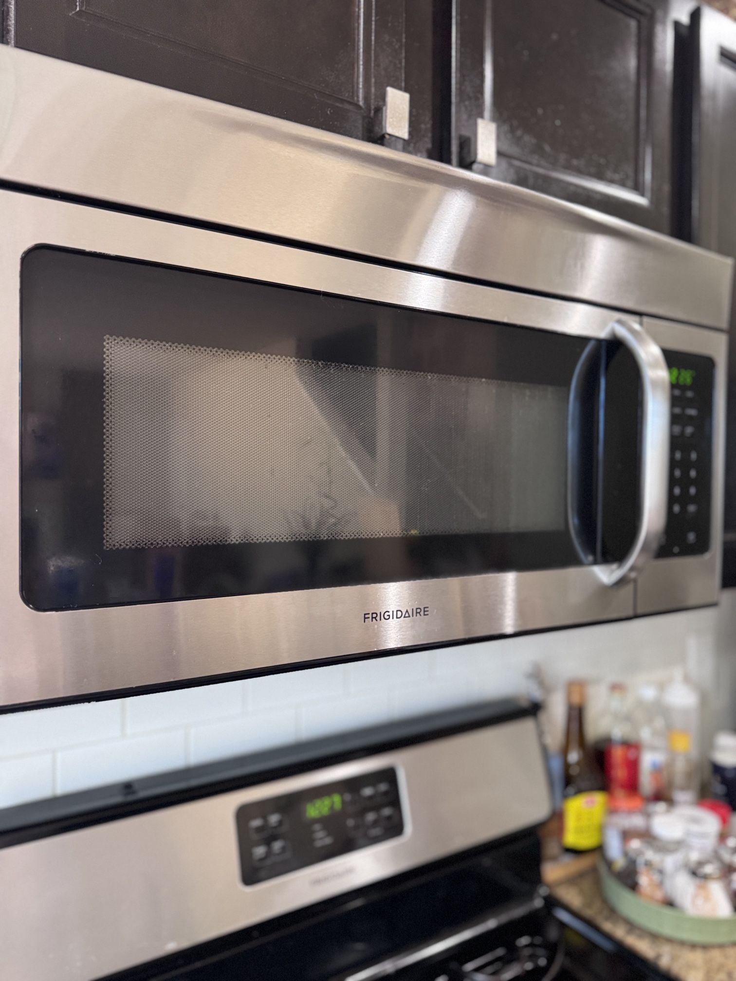 Under Cabinet Microwave
