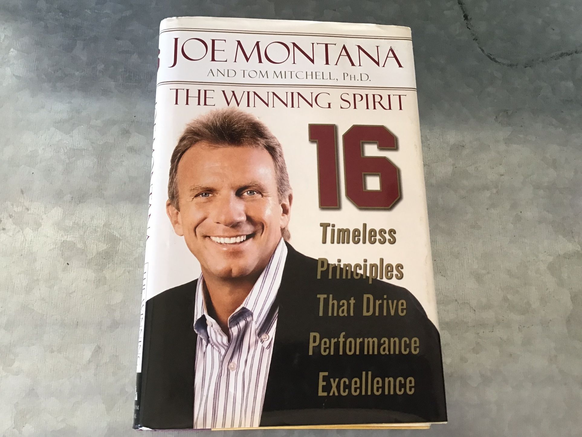 2005 Joe Montana The Winning Spirit Book