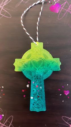Resin Crosses