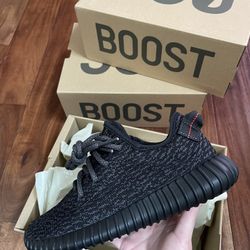 Yeezy Adidas Boost 350 in Pirate Black size 5.5 NIB