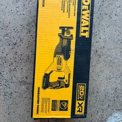 Dewalt Saw 