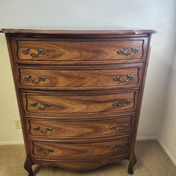 Dresser 5 Drawer (wood)