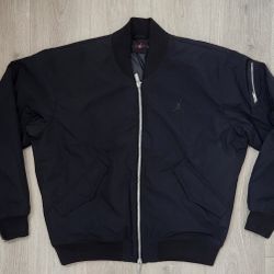 Nike Air Jordan Essentials Renegade Bomber Jacket HF9325-010 Men's Size Large MSRP $275