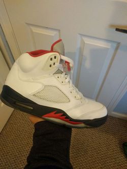 Jordan 5 Fire Red