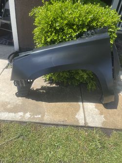 2 Two Separate Fenders