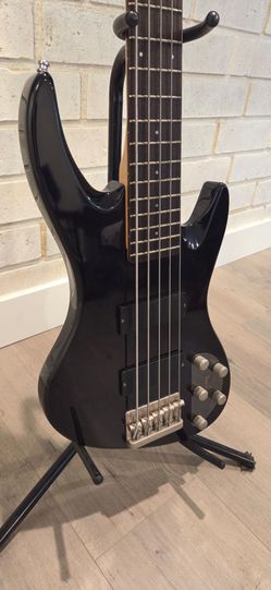 Bass Guitar 5 string