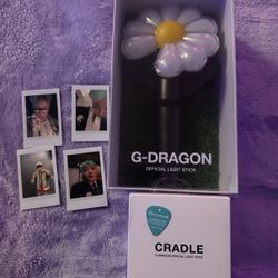 G Dragon Lightstick With Cradle