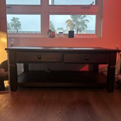 Solid Wood Coffee Table Great Condition
