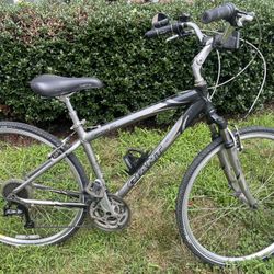 Giant Cypress DX Trail/Road Bike