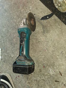 Makita grinder