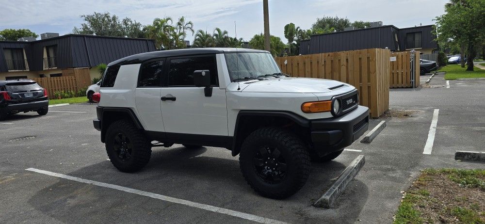 2010 Toyota FJ Cruiser