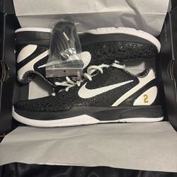 Kobe 8 Mambacita Sweet 16
