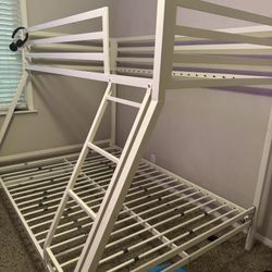 Bunk Bed Queen/Twin $100