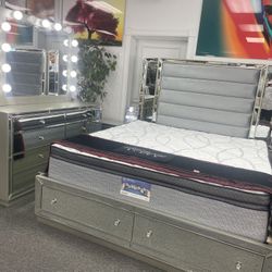 Beautiful 5 Piece Mirrored Bedroom Set 
