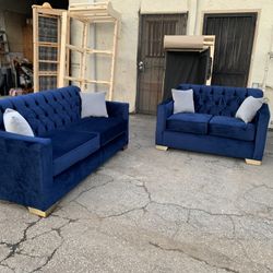We Make Couches S+L Set $1199