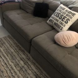 200 Great Couch Need Gone 