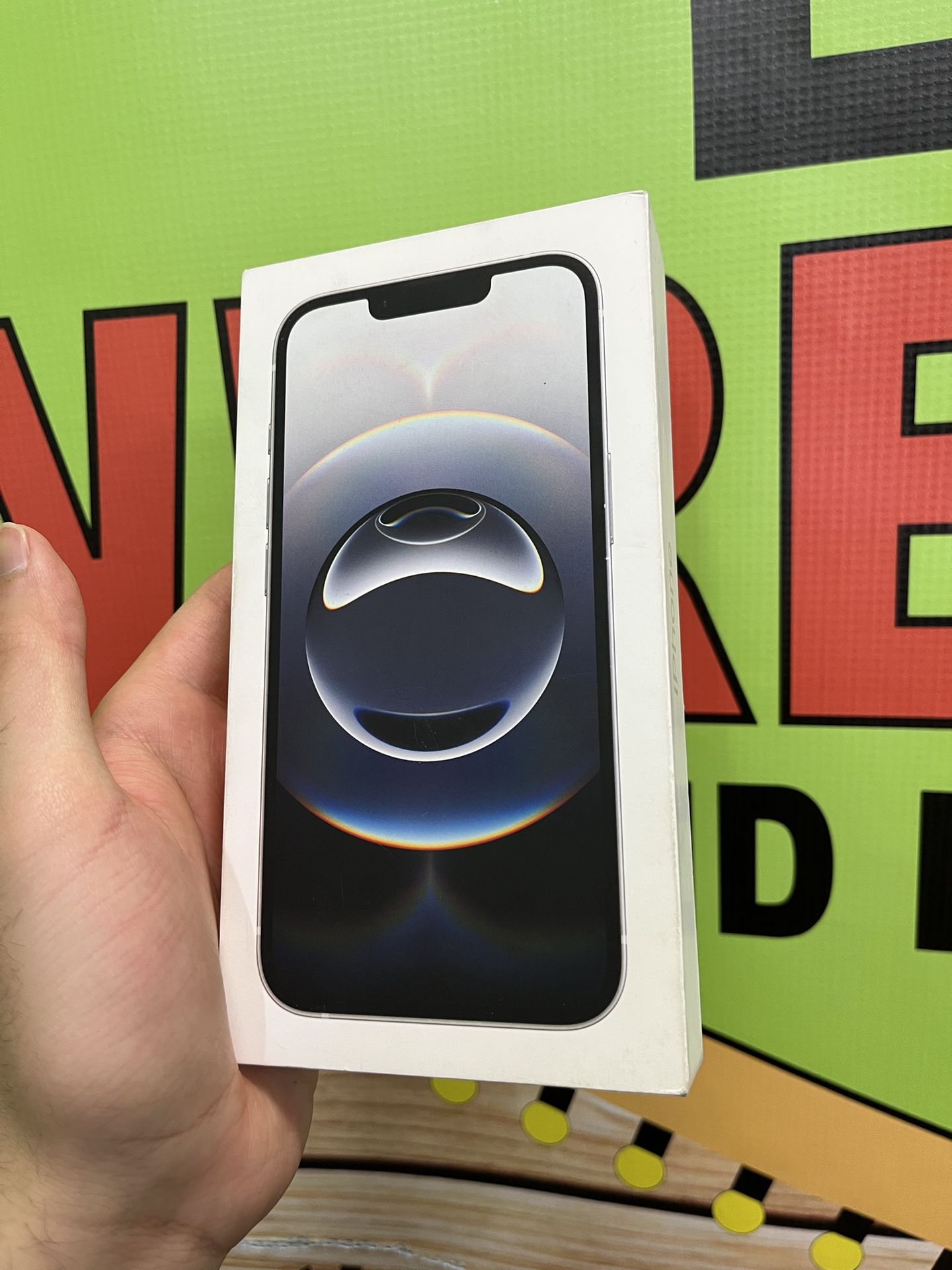 IPHONE 16 e FULLY UNLOCKED