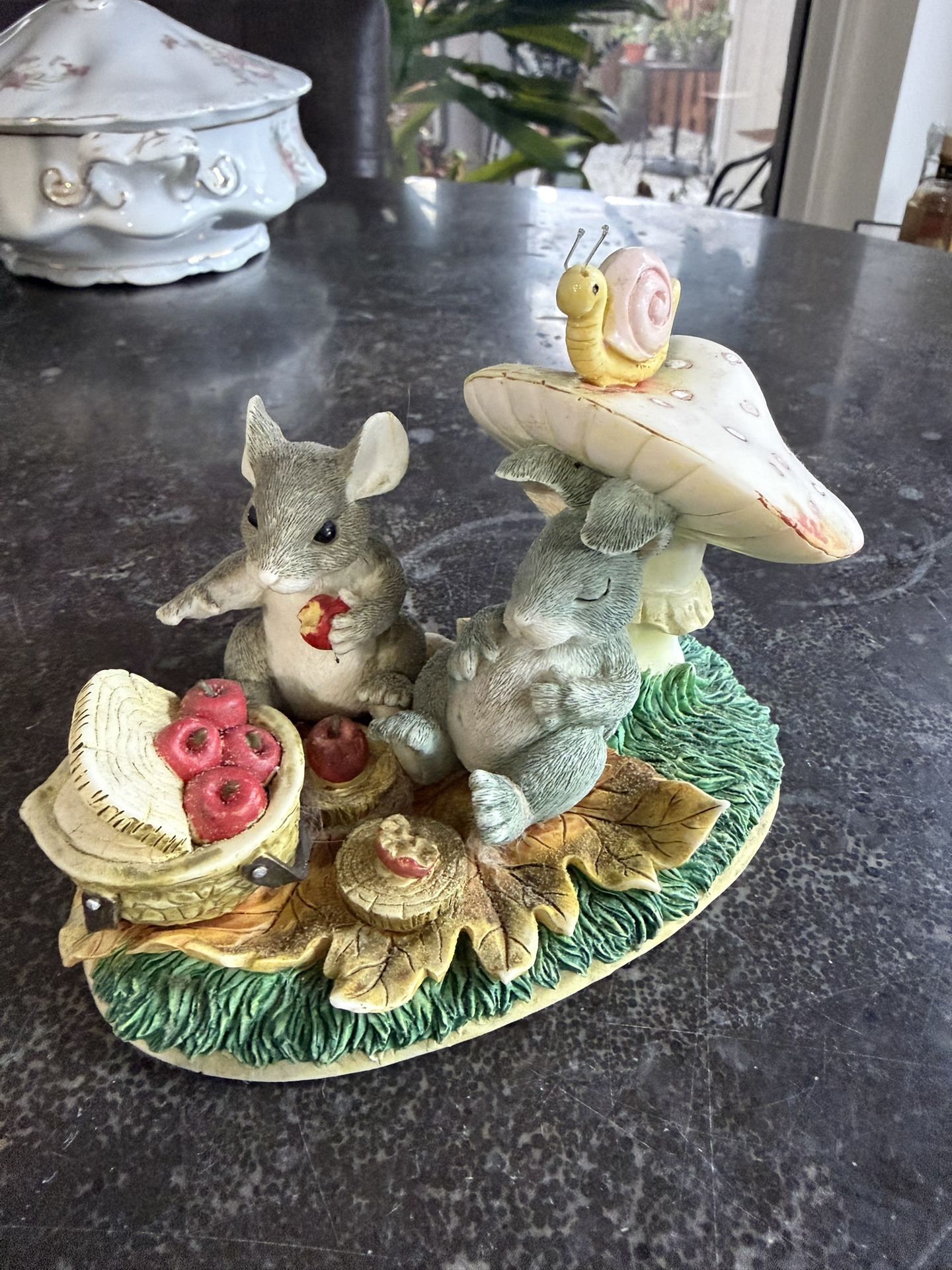 Charming Tails Figurine Collectables 2 Pieces
