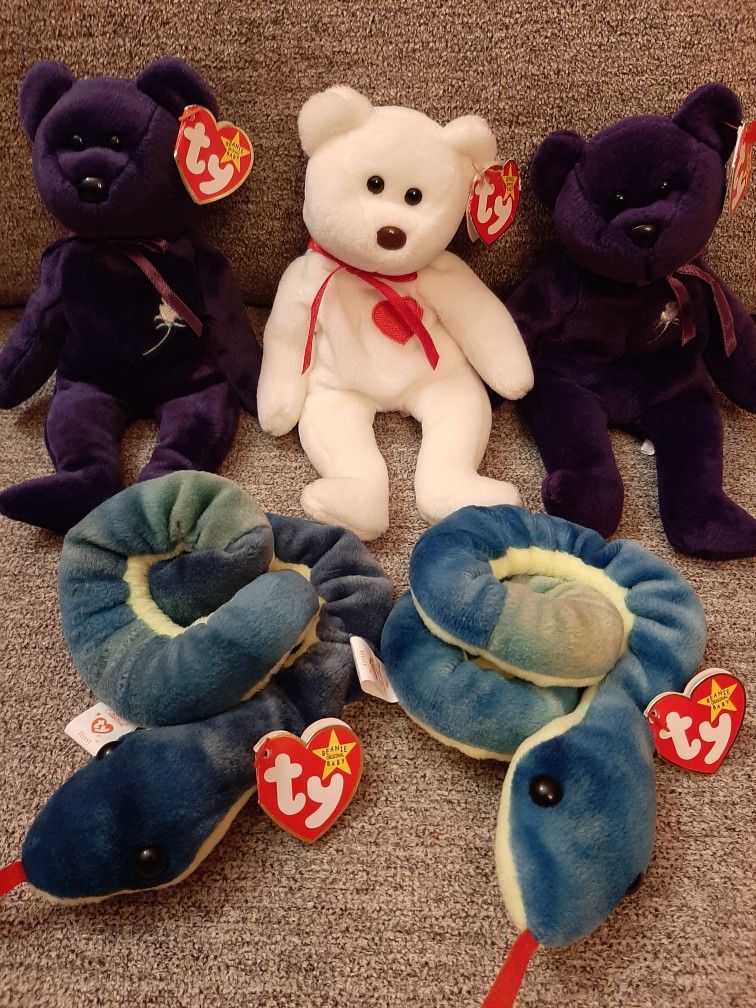Rare Ty Beanie Babies Retired - Princess Diana & Valentino Bears- Read