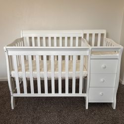 Dream On Me Jayden 4-in-1 Mini Convertible Crib