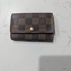 LV 6 Key Holder