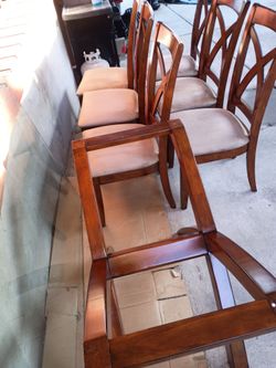 Dinning table with 6 chairs