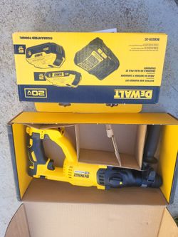 Dewalt rotory hammer and battery pack