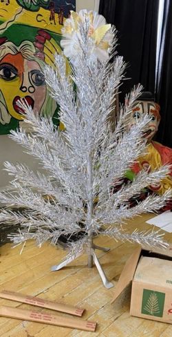 Antique (1960's) Aluminum Christmas Tree & Rotating Color Wheel