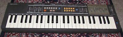 Realistic concertmate 600. Vintage portable piano