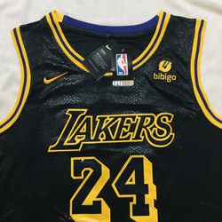 Lakers Jersey Kobe Bryant Brand New Sizes.  M . L. XL  available 