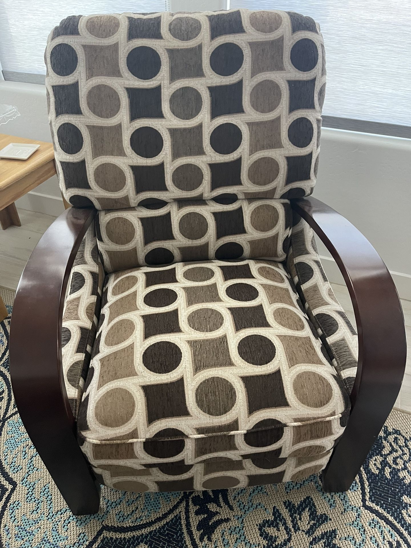 Recliner 3 Positions. Like New