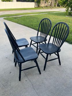 Chairs set of 4 black wood Winners Only Inc dining room