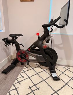 Peloton Bike – Excellent Condition – Gently Used