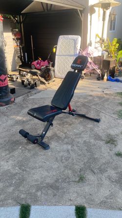 Keppi Bench 500 Adjustable Weight Bench good condition clean adjustable back and front foldable  easy to storage