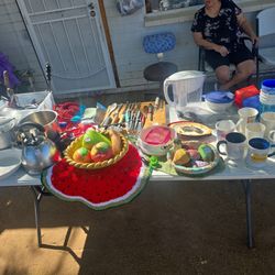 Yard Sale 