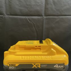 DeWalt 20V MAX XR DCB2104 4 Ah Lithium-Ion Tabless Battery 