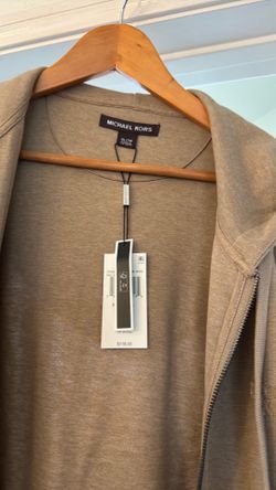 XL hoodie zip up brand new.