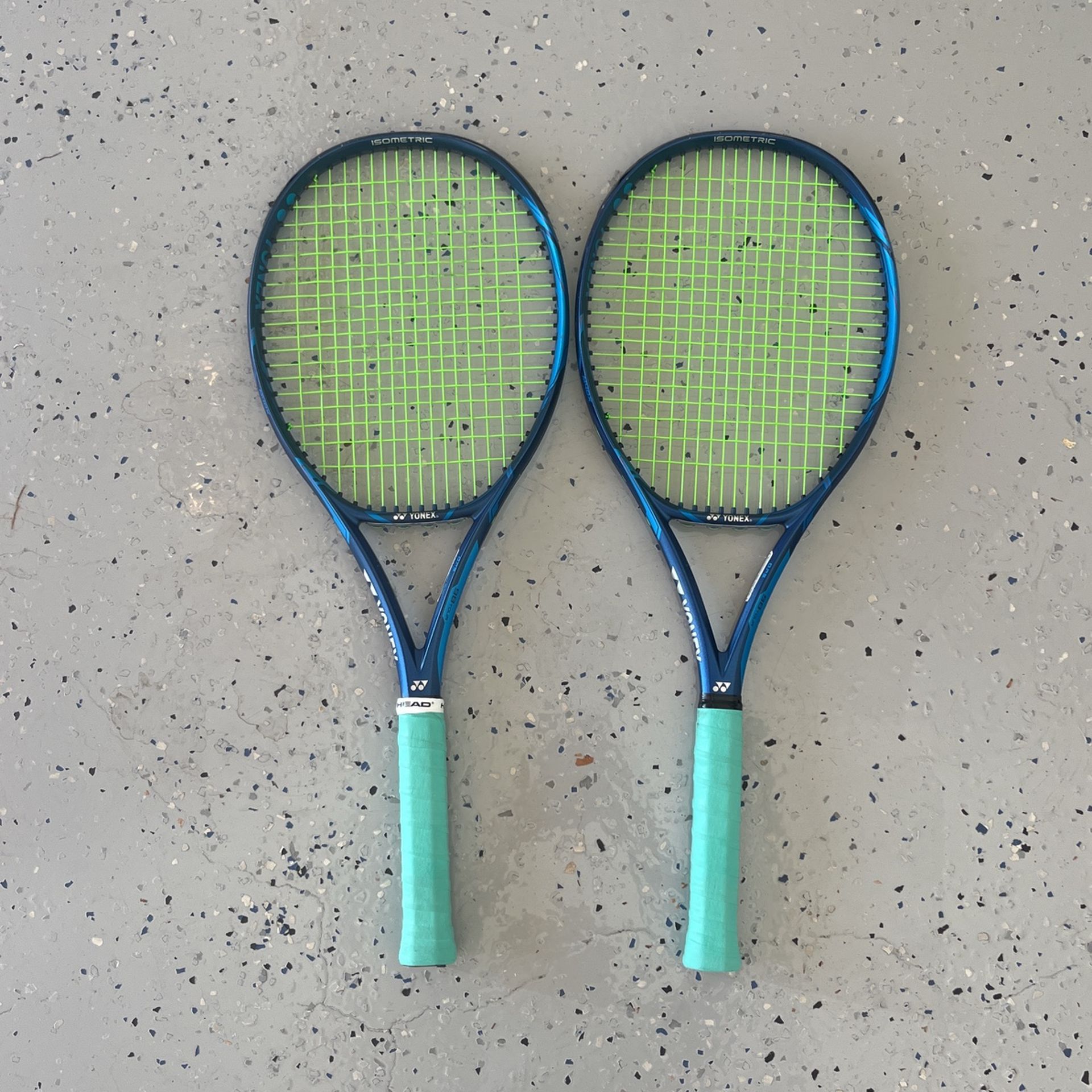 (2) Yonex ezone 98 Tour
