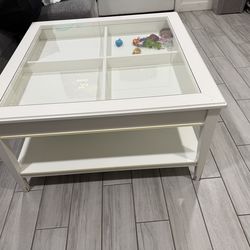 White Coffee table