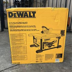 DEWALT 15 Amp Corded 8-1/4 in. Compact Portable Jobsite Tablesaw (Stand Not Included)