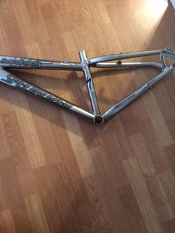 Hardrock sports specialized enhanced aluminum bike frame